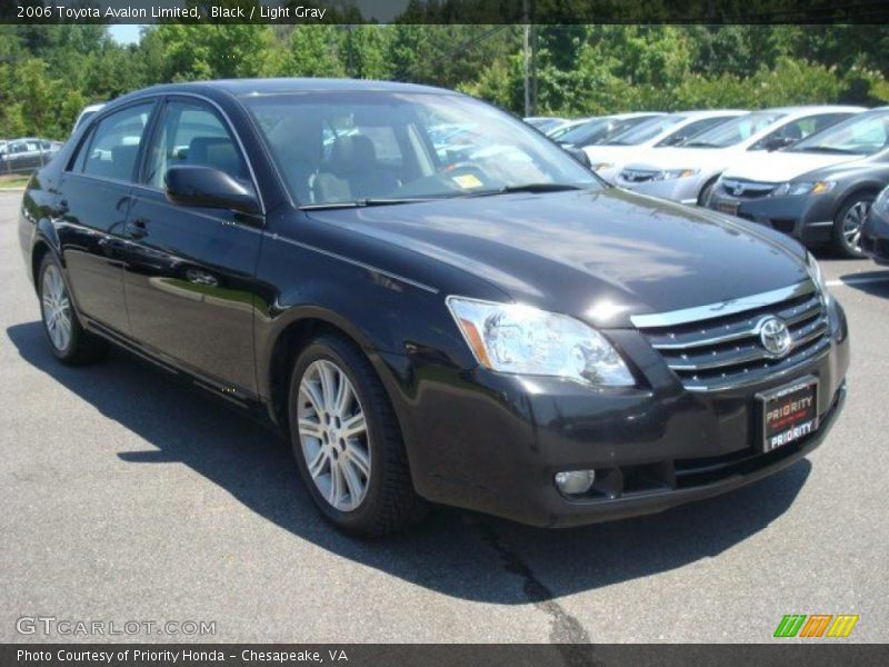 Black / Light Gray 2006 Toyota Avalon Limited