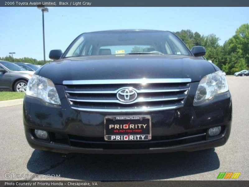 Black / Light Gray 2006 Toyota Avalon Limited