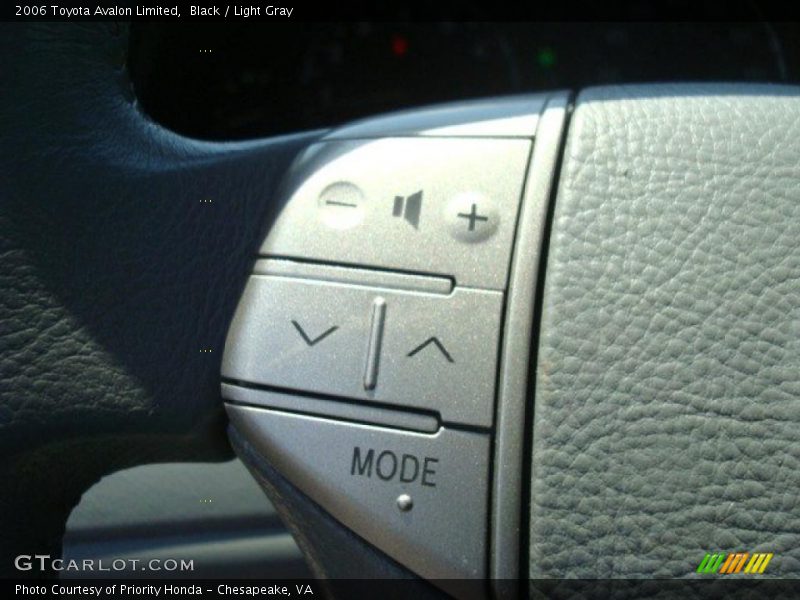 Black / Light Gray 2006 Toyota Avalon Limited