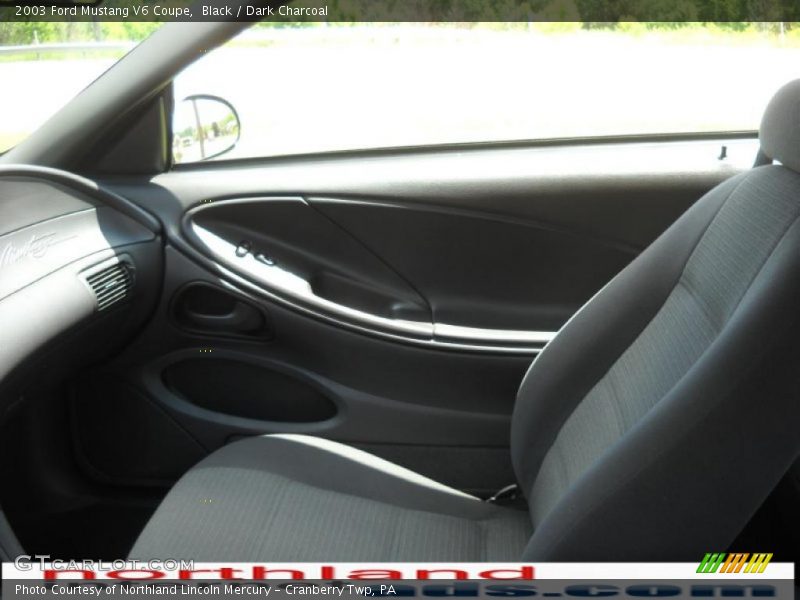Black / Dark Charcoal 2003 Ford Mustang V6 Coupe