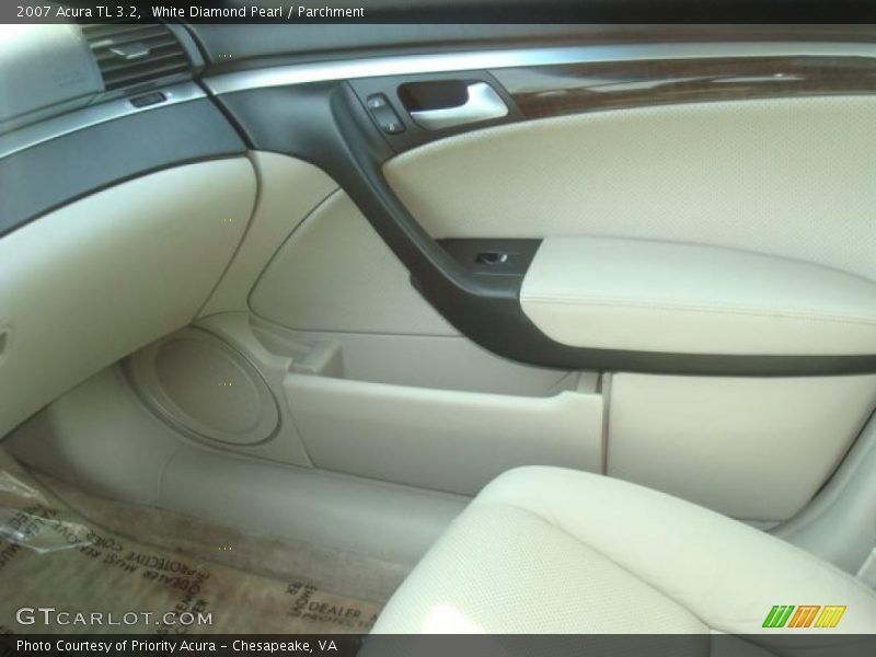 White Diamond Pearl / Parchment 2007 Acura TL 3.2