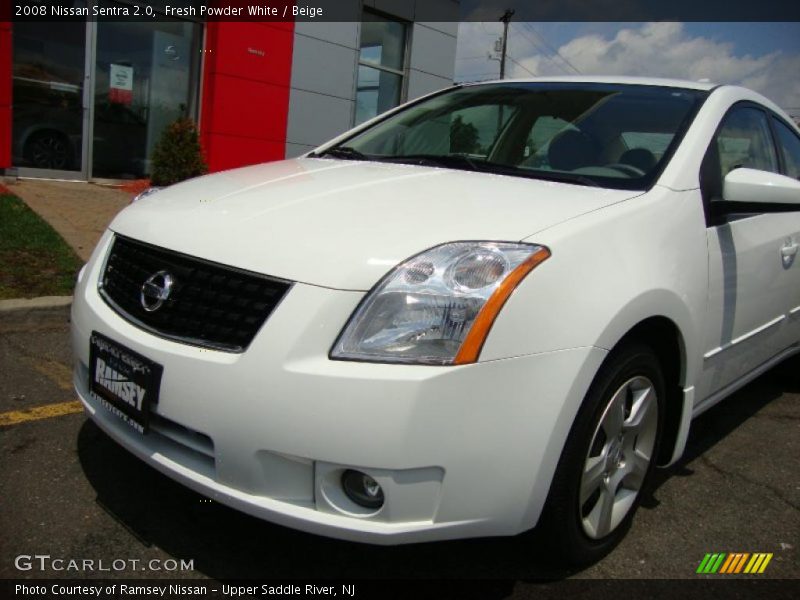 Fresh Powder White / Beige 2008 Nissan Sentra 2.0