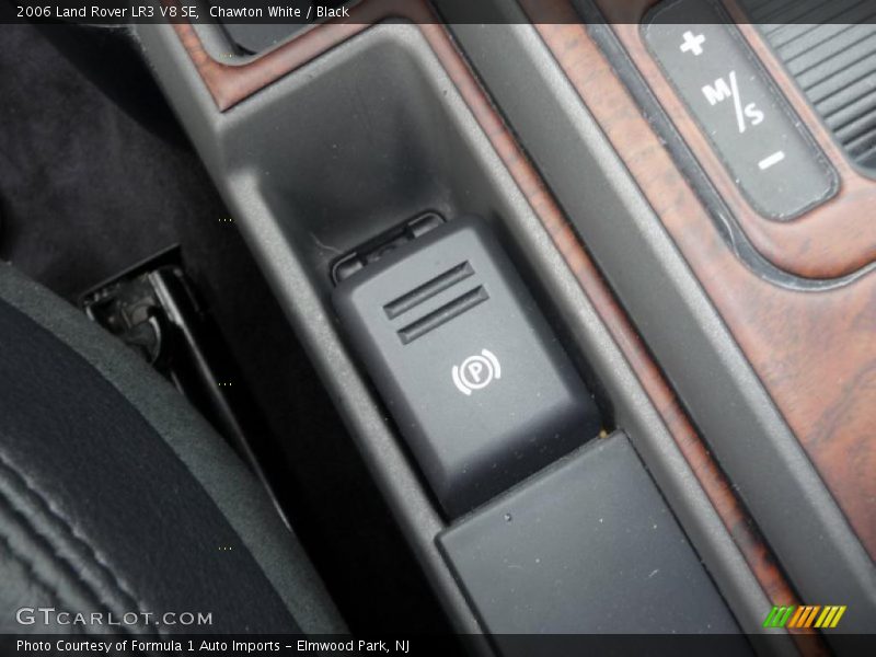 Chawton White / Black 2006 Land Rover LR3 V8 SE