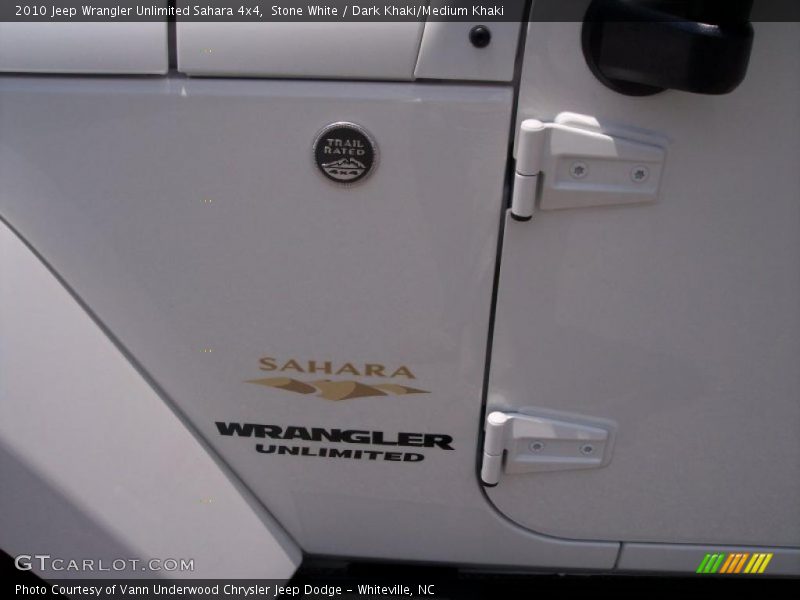 Stone White / Dark Khaki/Medium Khaki 2010 Jeep Wrangler Unlimited Sahara 4x4
