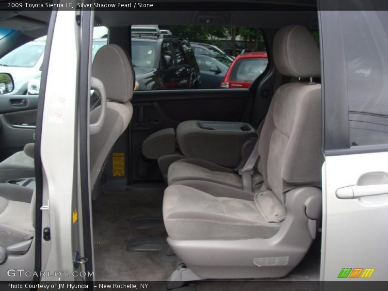 Silver Shadow Pearl / Stone 2009 Toyota Sienna LE
