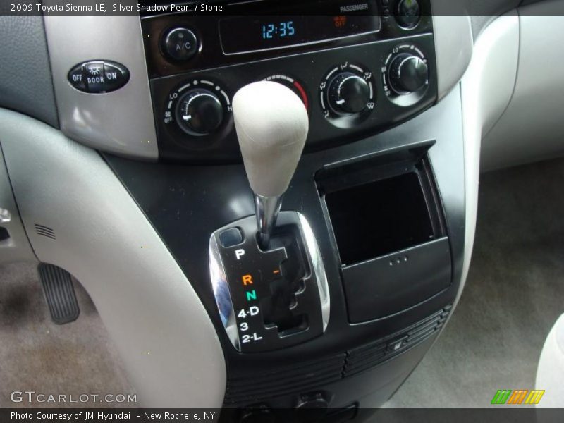 Silver Shadow Pearl / Stone 2009 Toyota Sienna LE