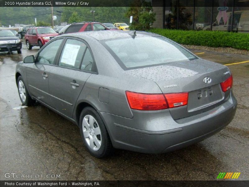 Willow Gray / Gray 2010 Hyundai Sonata GLS