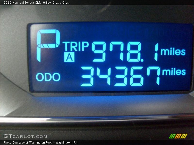 Willow Gray / Gray 2010 Hyundai Sonata GLS
