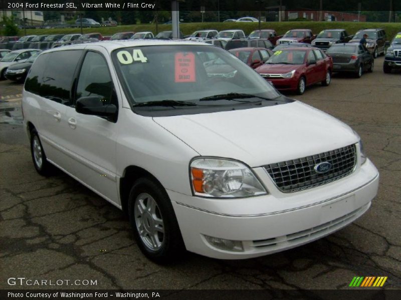 Vibrant White / Flint Grey 2004 Ford Freestar SEL