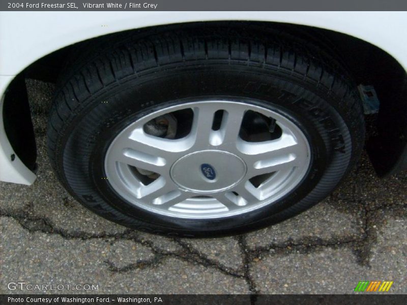 Vibrant White / Flint Grey 2004 Ford Freestar SEL
