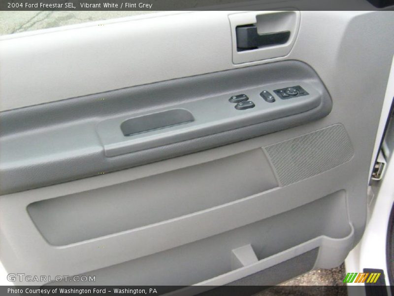 Vibrant White / Flint Grey 2004 Ford Freestar SEL