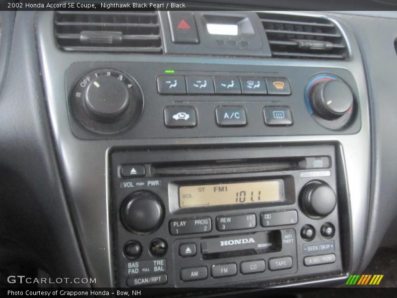 Nighthawk Black Pearl / Black 2002 Honda Accord SE Coupe