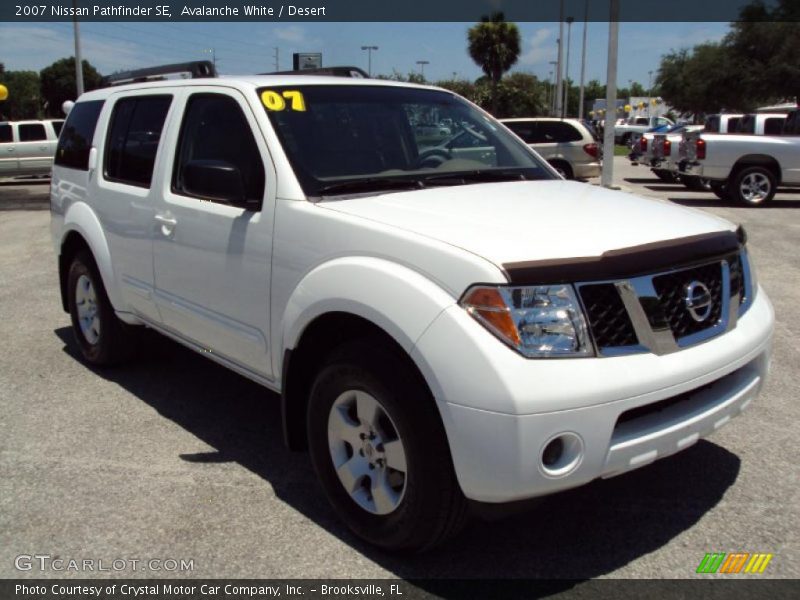 Avalanche White / Desert 2007 Nissan Pathfinder SE