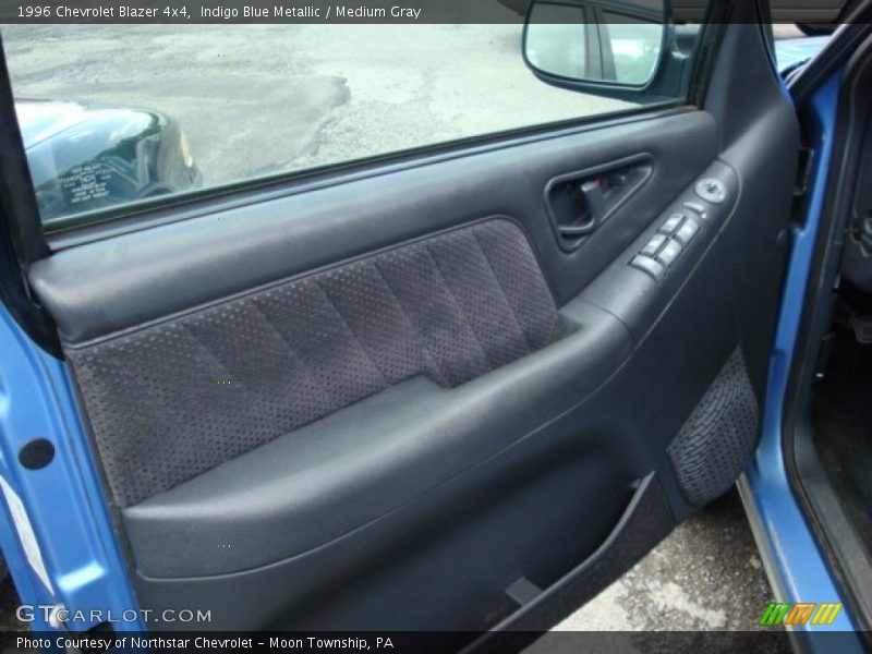 Indigo Blue Metallic / Medium Gray 1996 Chevrolet Blazer 4x4