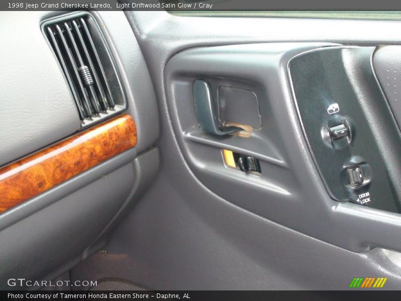 Light Driftwood Satin Glow / Gray 1998 Jeep Grand Cherokee Laredo