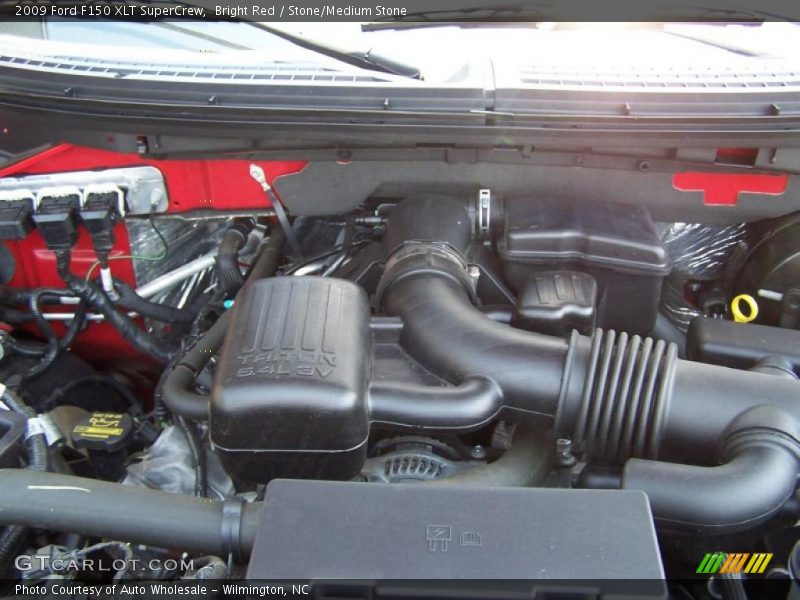 Bright Red / Stone/Medium Stone 2009 Ford F150 XLT SuperCrew