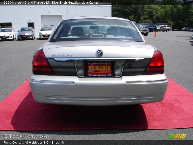 Silver Birch Metallic / Light Camel 2009 Mercury Grand Marquis LS