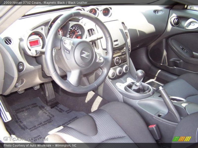 Magnetic Black / Black Leather 2009 Nissan 370Z Coupe