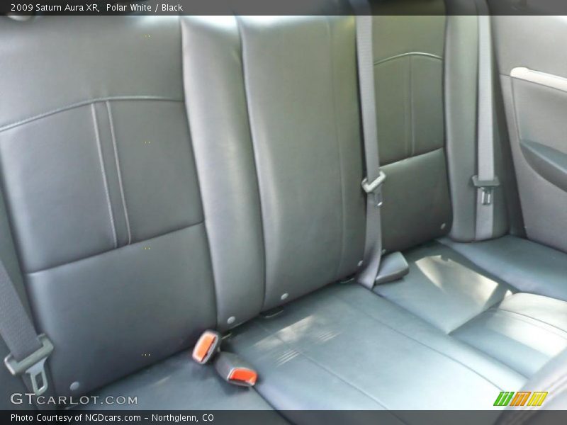 Polar White / Black 2009 Saturn Aura XR