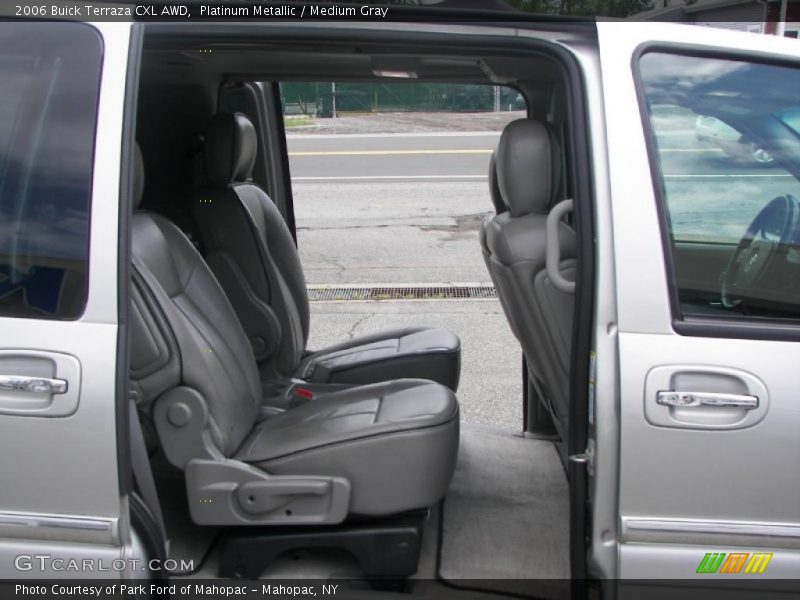 Platinum Metallic / Medium Gray 2006 Buick Terraza CXL AWD