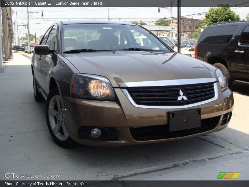 Canyon Beige Pearl / Black 2009 Mitsubishi Galant ES