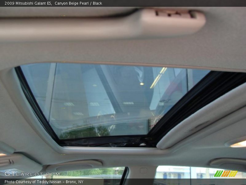 Canyon Beige Pearl / Black 2009 Mitsubishi Galant ES