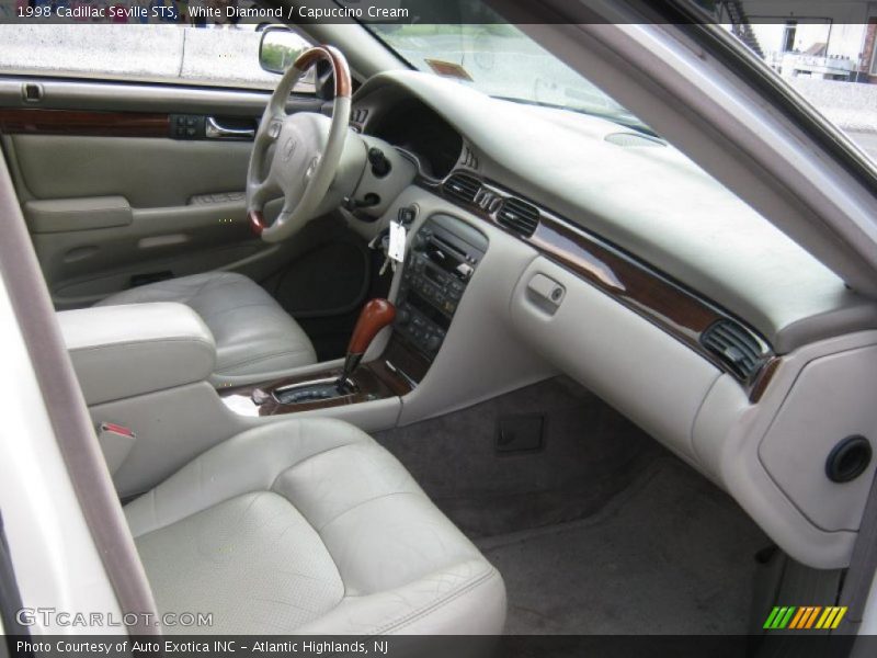 White Diamond / Capuccino Cream 1998 Cadillac Seville STS