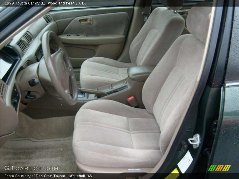 Woodland Pearl / Oak 1999 Toyota Camry LE