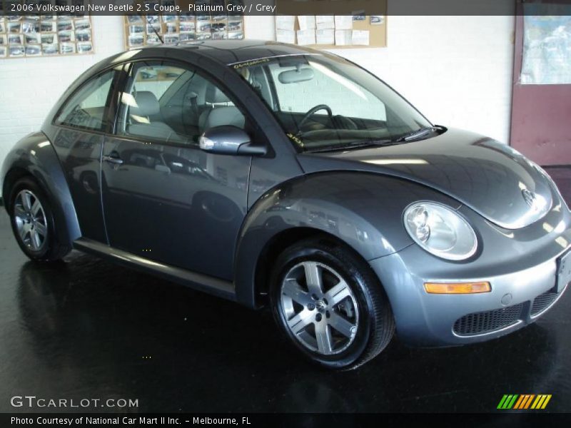 Platinum Grey / Grey 2006 Volkswagen New Beetle 2.5 Coupe