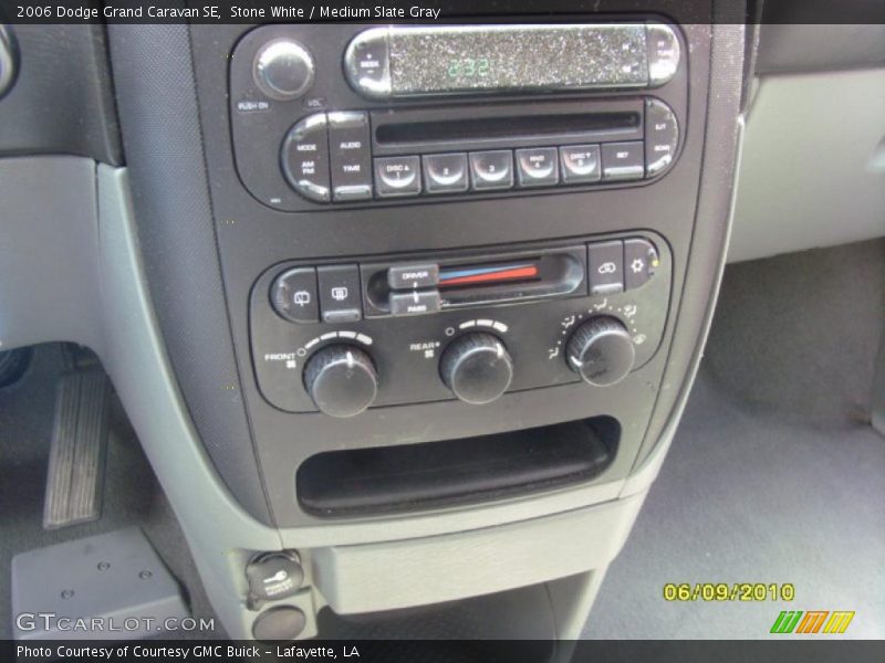 Stone White / Medium Slate Gray 2006 Dodge Grand Caravan SE
