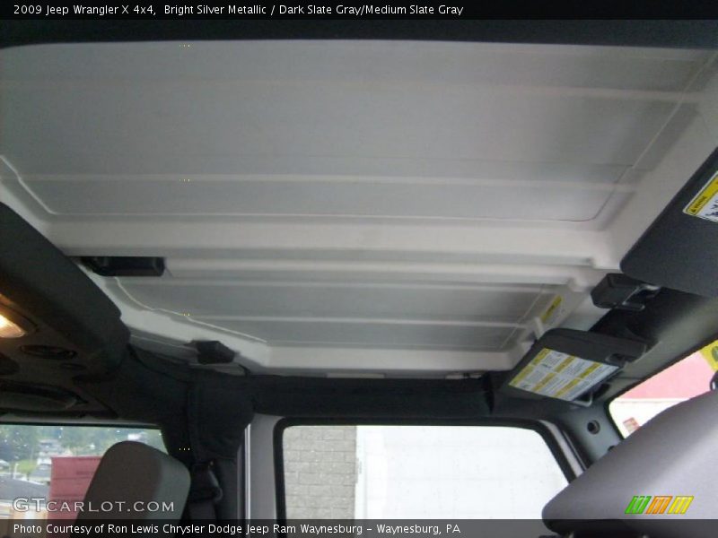 Bright Silver Metallic / Dark Slate Gray/Medium Slate Gray 2009 Jeep Wrangler X 4x4