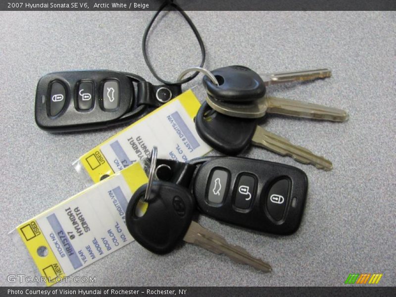 Arctic White / Beige 2007 Hyundai Sonata SE V6