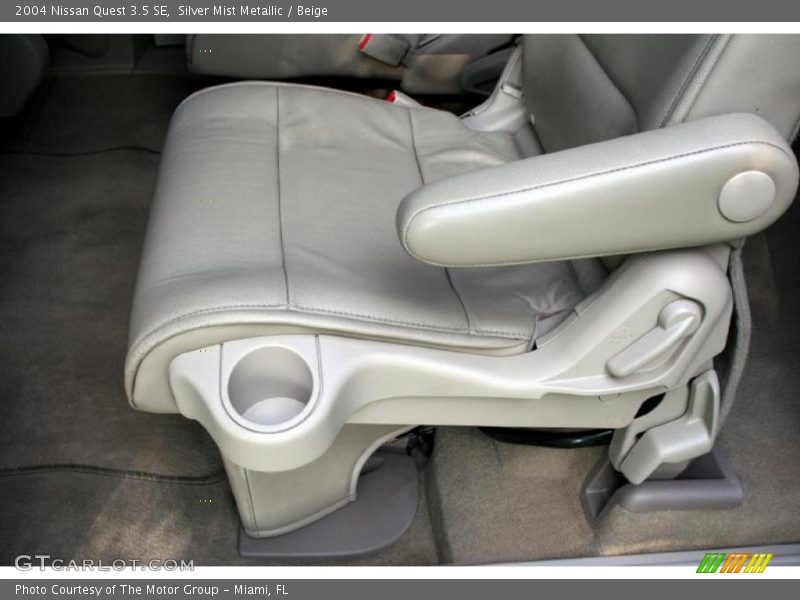 Silver Mist Metallic / Beige 2004 Nissan Quest 3.5 SE