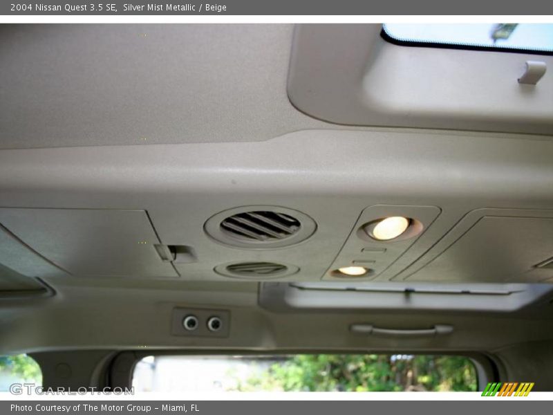 Silver Mist Metallic / Beige 2004 Nissan Quest 3.5 SE