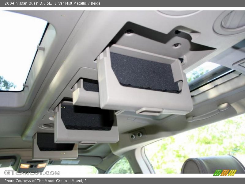 Silver Mist Metallic / Beige 2004 Nissan Quest 3.5 SE