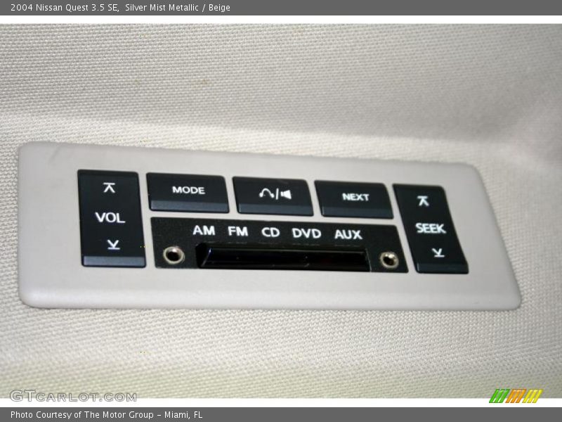 Silver Mist Metallic / Beige 2004 Nissan Quest 3.5 SE