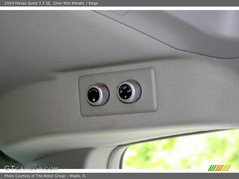 Silver Mist Metallic / Beige 2004 Nissan Quest 3.5 SE