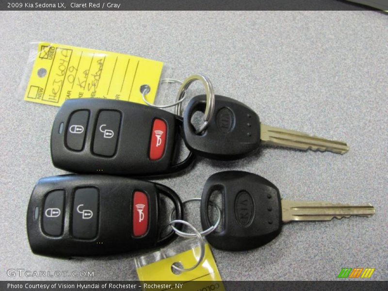 Claret Red / Gray 2009 Kia Sedona LX