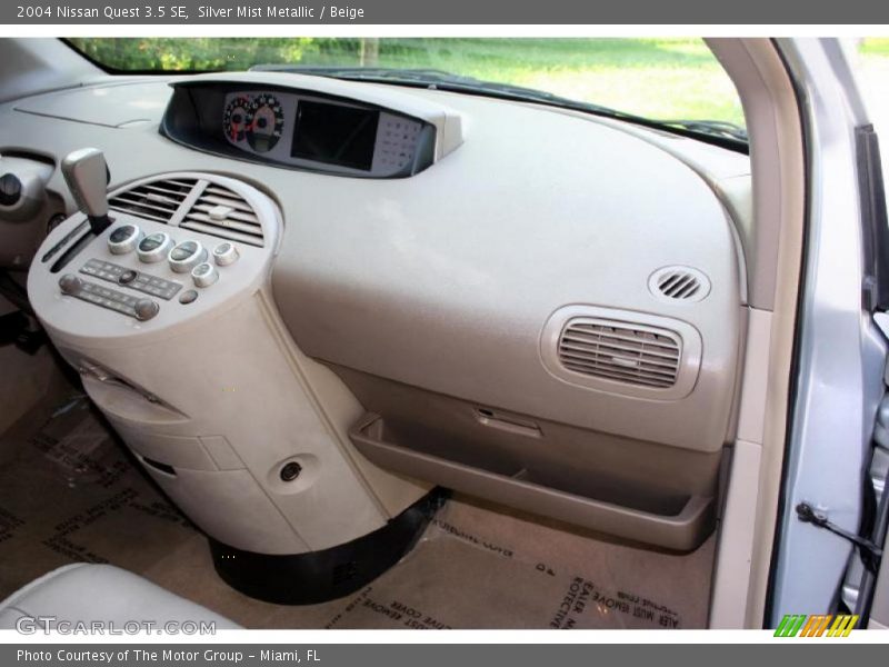 Silver Mist Metallic / Beige 2004 Nissan Quest 3.5 SE