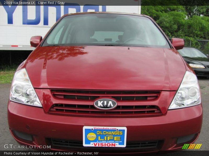 Claret Red / Gray 2009 Kia Sedona LX