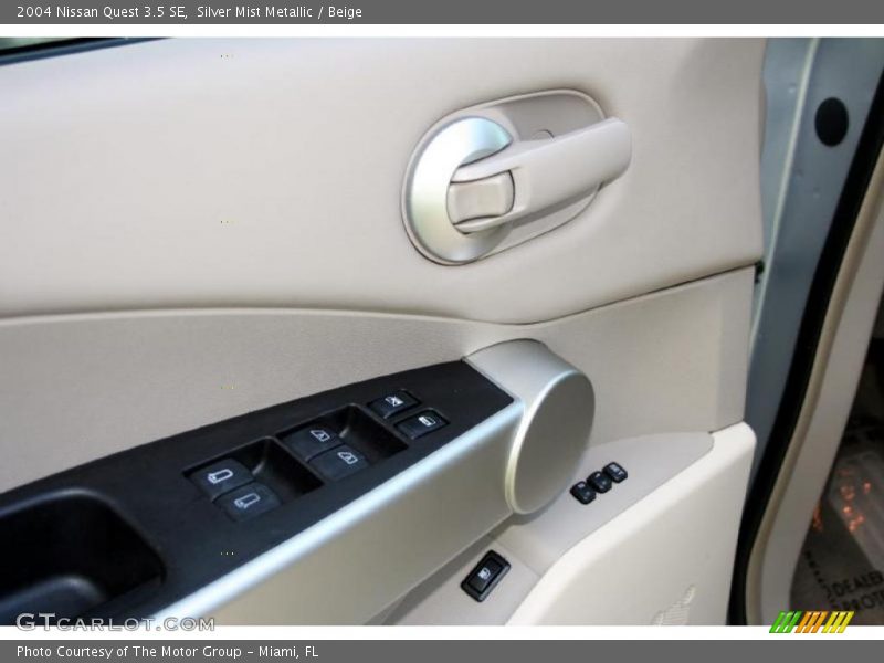 Silver Mist Metallic / Beige 2004 Nissan Quest 3.5 SE
