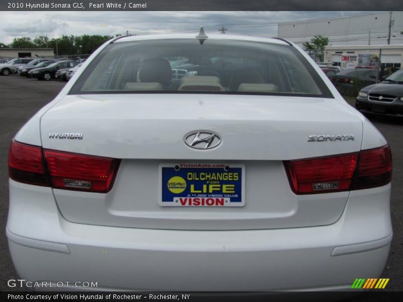 Pearl White / Camel 2010 Hyundai Sonata GLS