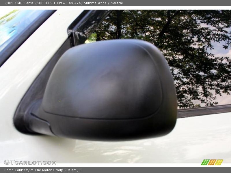 Summit White / Neutral 2005 GMC Sierra 2500HD SLT Crew Cab 4x4