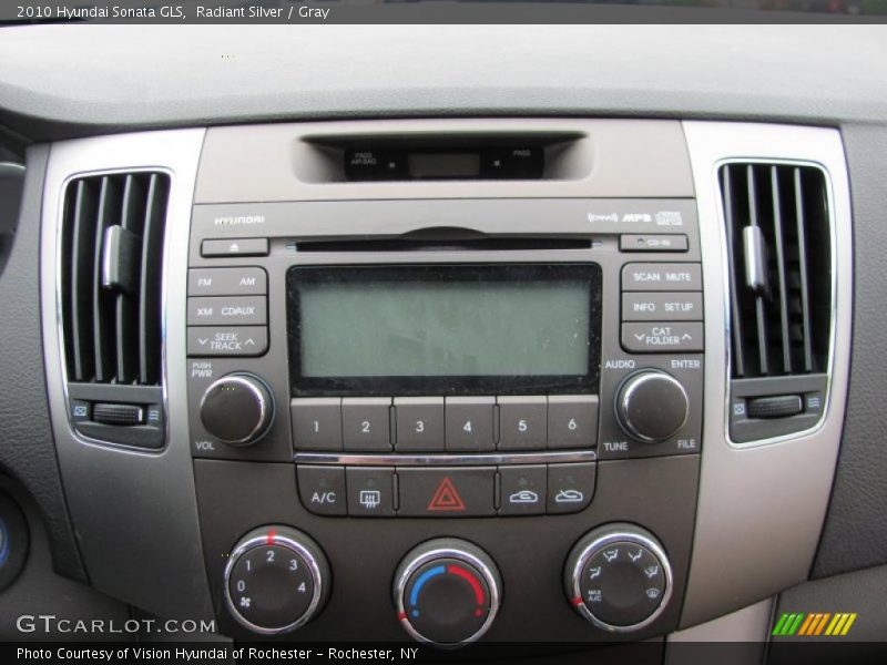 Radiant Silver / Gray 2010 Hyundai Sonata GLS