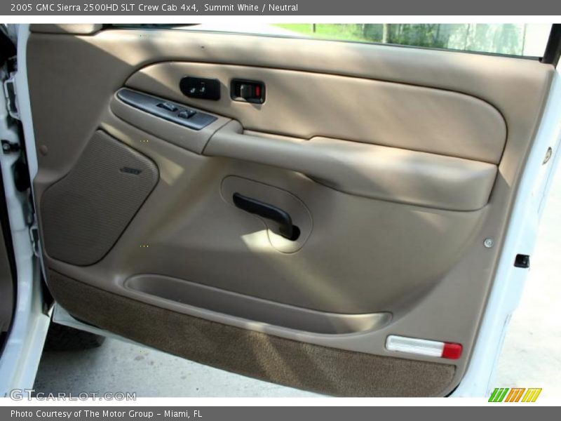 Summit White / Neutral 2005 GMC Sierra 2500HD SLT Crew Cab 4x4