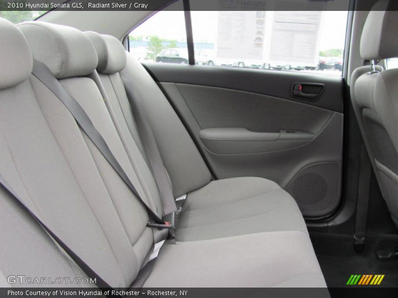 Radiant Silver / Gray 2010 Hyundai Sonata GLS