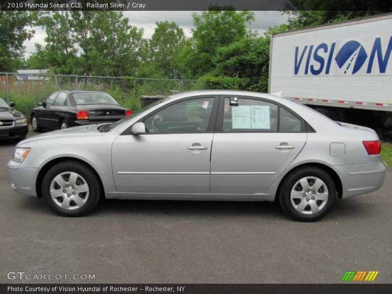 Radiant Silver / Gray 2010 Hyundai Sonata GLS