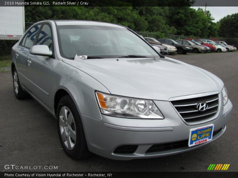 Radiant Silver / Gray 2010 Hyundai Sonata GLS