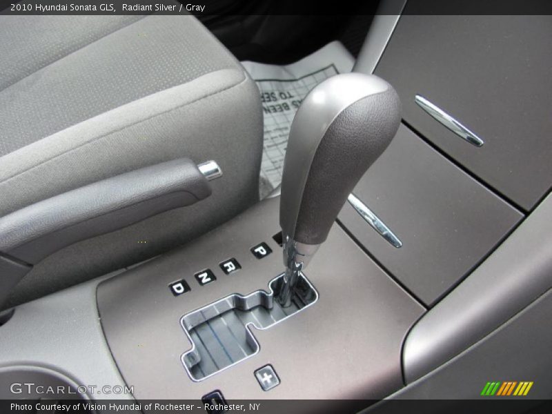 Radiant Silver / Gray 2010 Hyundai Sonata GLS