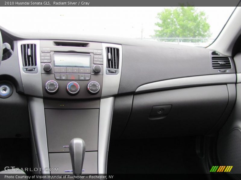 Radiant Silver / Gray 2010 Hyundai Sonata GLS